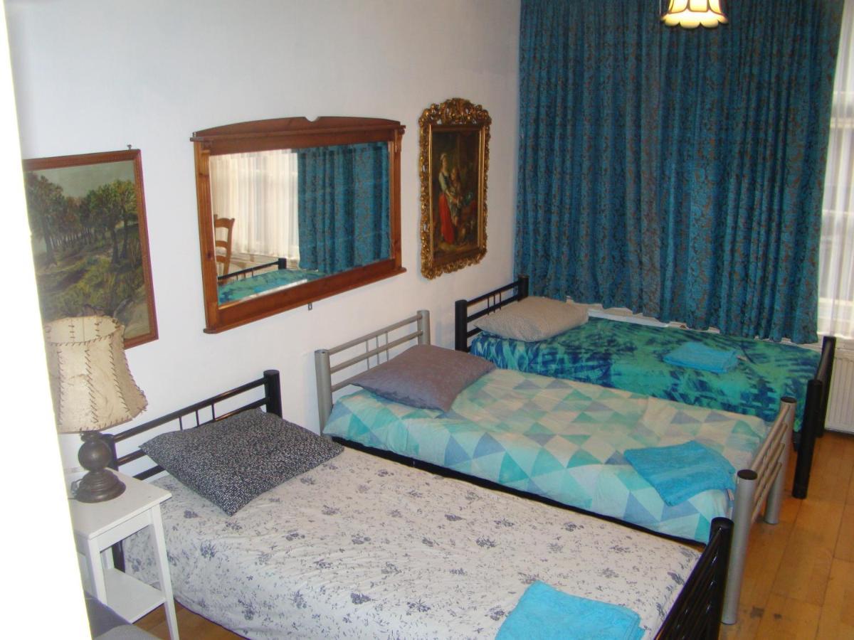 Amsterhouse B&B Amsterdam Bagian luar foto