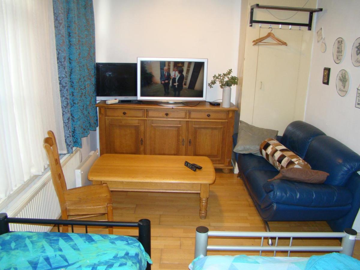 Amsterhouse B&B Amsterdam Bagian luar foto